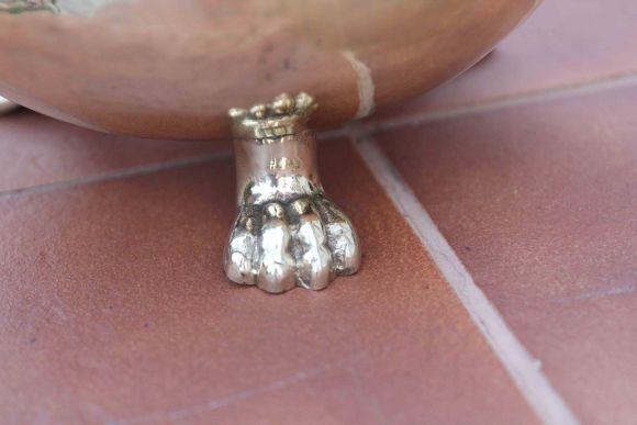 Необычный огромный рукомойник - двуносик из латуни