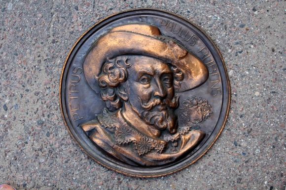 Медное панно с портретом выдающегося РУБИНСА