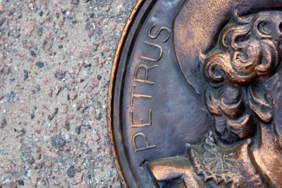 Медное панно с портретом выдающегося РУБИНСА