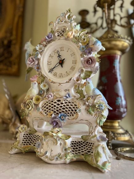 Английские фарфоровые каминные часы с цветами и птицами
