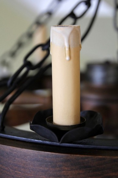 Винтажная круглая люстра. Европа. Массив дерева. Реставрация