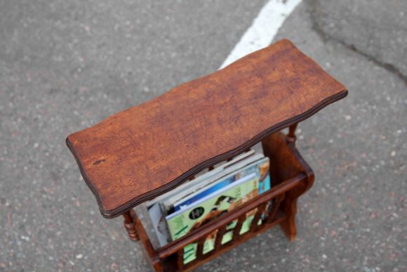 Старинная деревянная гадетница со столешницей