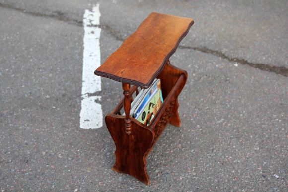 Старинная деревянная гадетница со столешницей