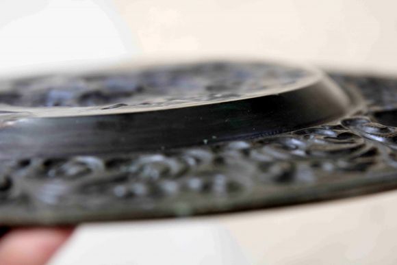 Антикварное латунное панно ВЫПЬЕМ ЗА ЛЮБОВЬ