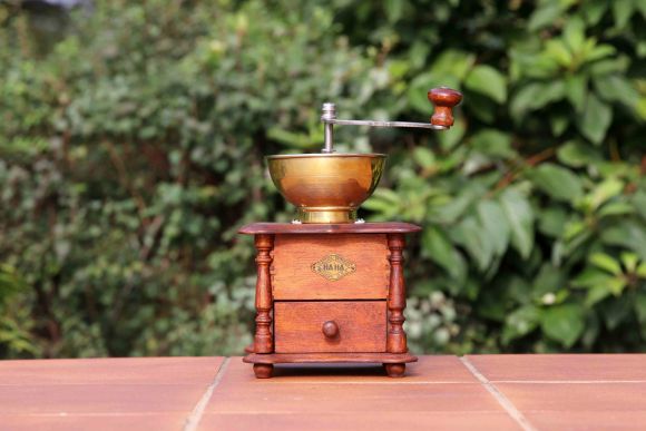 Антикварная механическая кофемолка.Европа.Начало 20 века