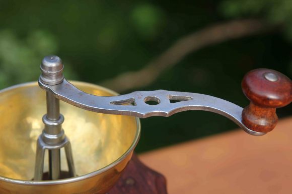 Антикварная механическая кофемолка.Европа.Начало 20 века