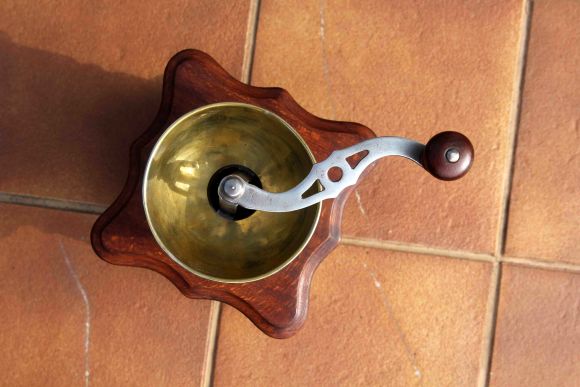 Антикварная механическая кофемолка.Европа.Начало 20 века