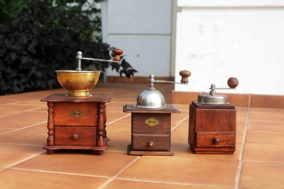 Антикварная механическая кофемолка.Европа.Начало 20 века