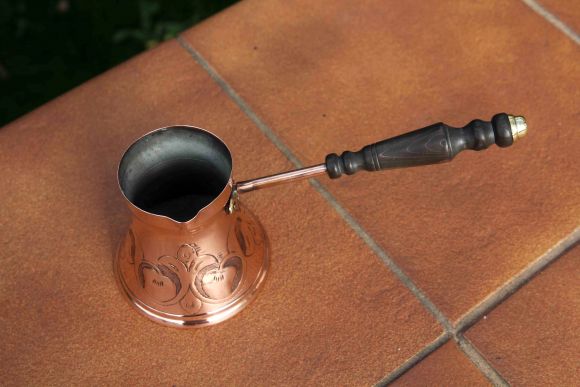 Красивая антикварная кофеварка. Европа. Начало 20 века