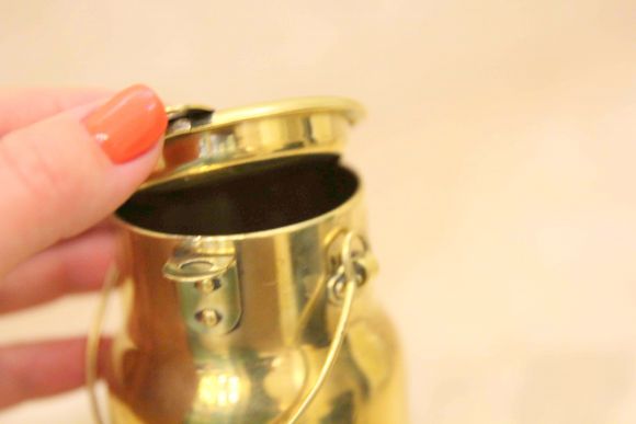 Винтажный латунный бидончик с замком и ключом.