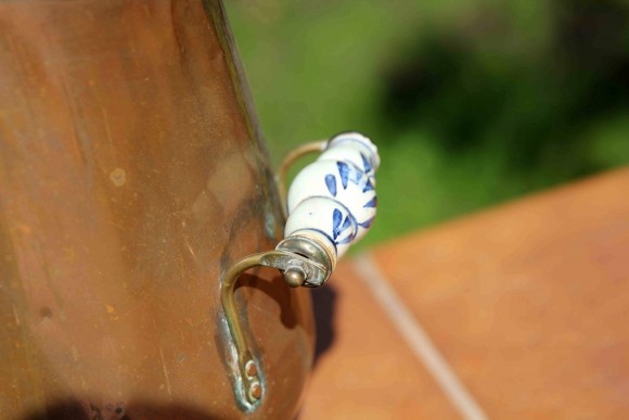 Большой медный зольник или зонтница для прихожей. Европа