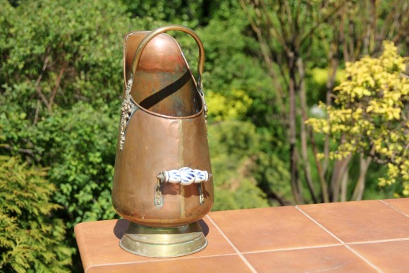 Большой медный зольник или зонтница для прихожей. Европа