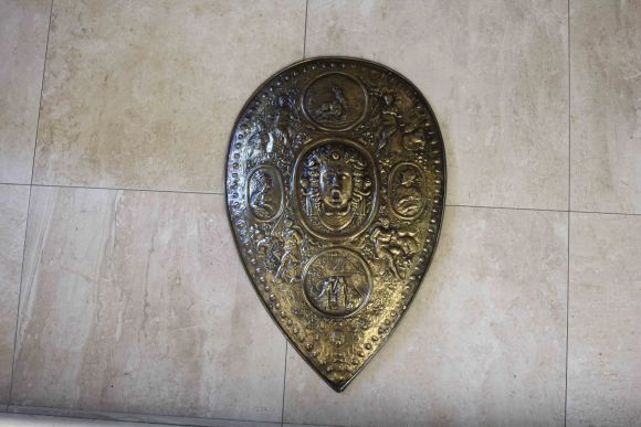 Невероятное панно РЫЦАРСКИЙ ЩИТ. Ручная работа