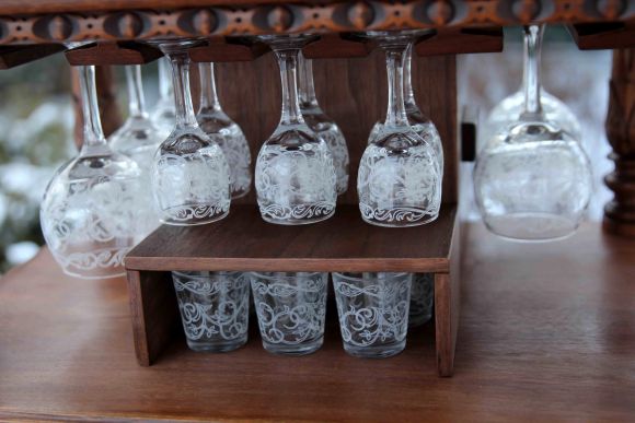 Старинный винный шкаф после реставрации.Европа. Начало 20 в