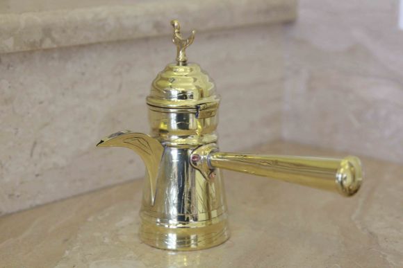 Старинная, латунная турка, джезва. Кофейник.