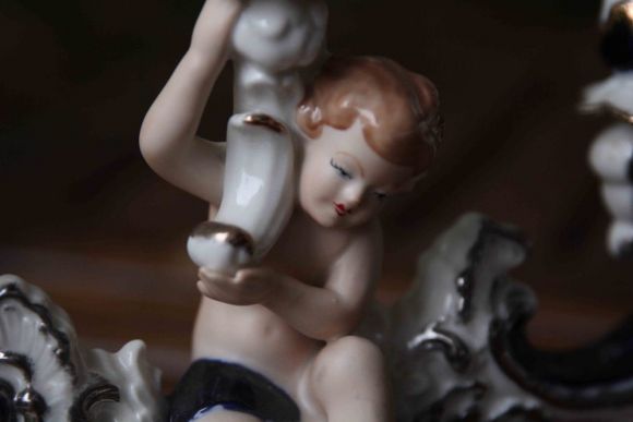 Просто сказочный подсвечник из фарфора. ПУТТИ