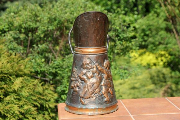 Медный зольник с оркастическим сюжетом. Голландия