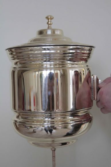 Старинный латунный рукомойник