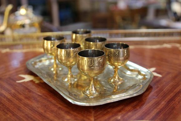 Очаровательные винтажные стопки из латуни. Европа. Начало 20 века