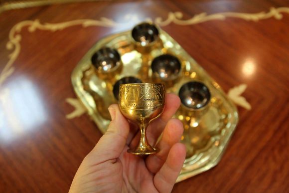 Очаровательные винтажные стопки из латуни. Европа. Начало 20 века