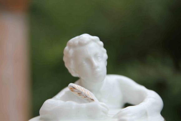 Юный Пушкин учится. Фарфор. ЛФЗ