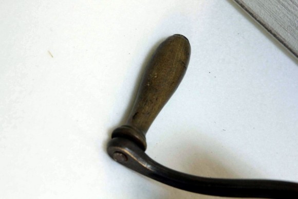 Тяжелая чугунная кофемолка DEPOSE. Литье. Европа. Конец 19 вв