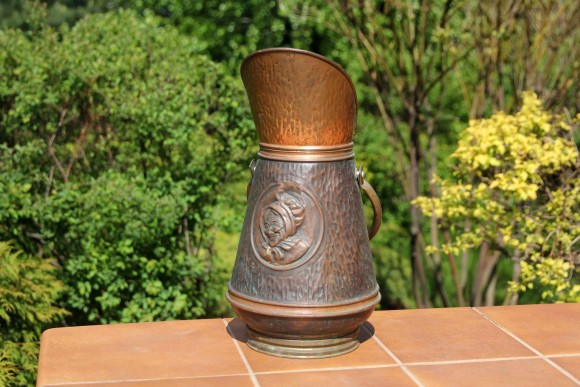 Замечательный зольник. Сюжет "Любимая бабушка". Медь