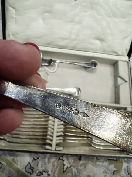 Старинный английский набор для сервировки рыбных блюд. На 12 персон.