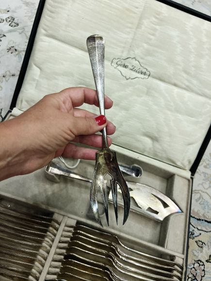 Старинный английский набор для сервировки рыбных блюд. На 12 персон.